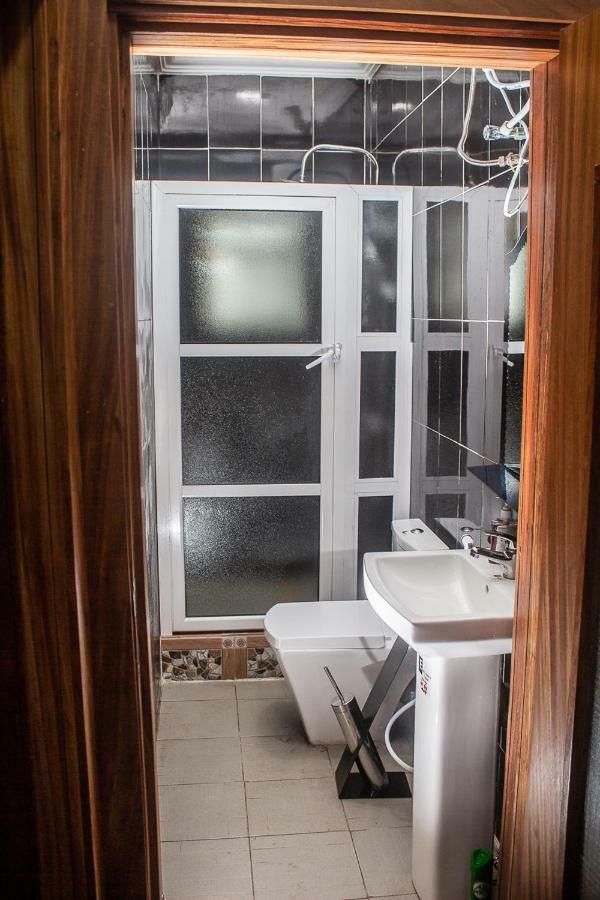 24/7 Luxury Apartment Lagos Exterior photo